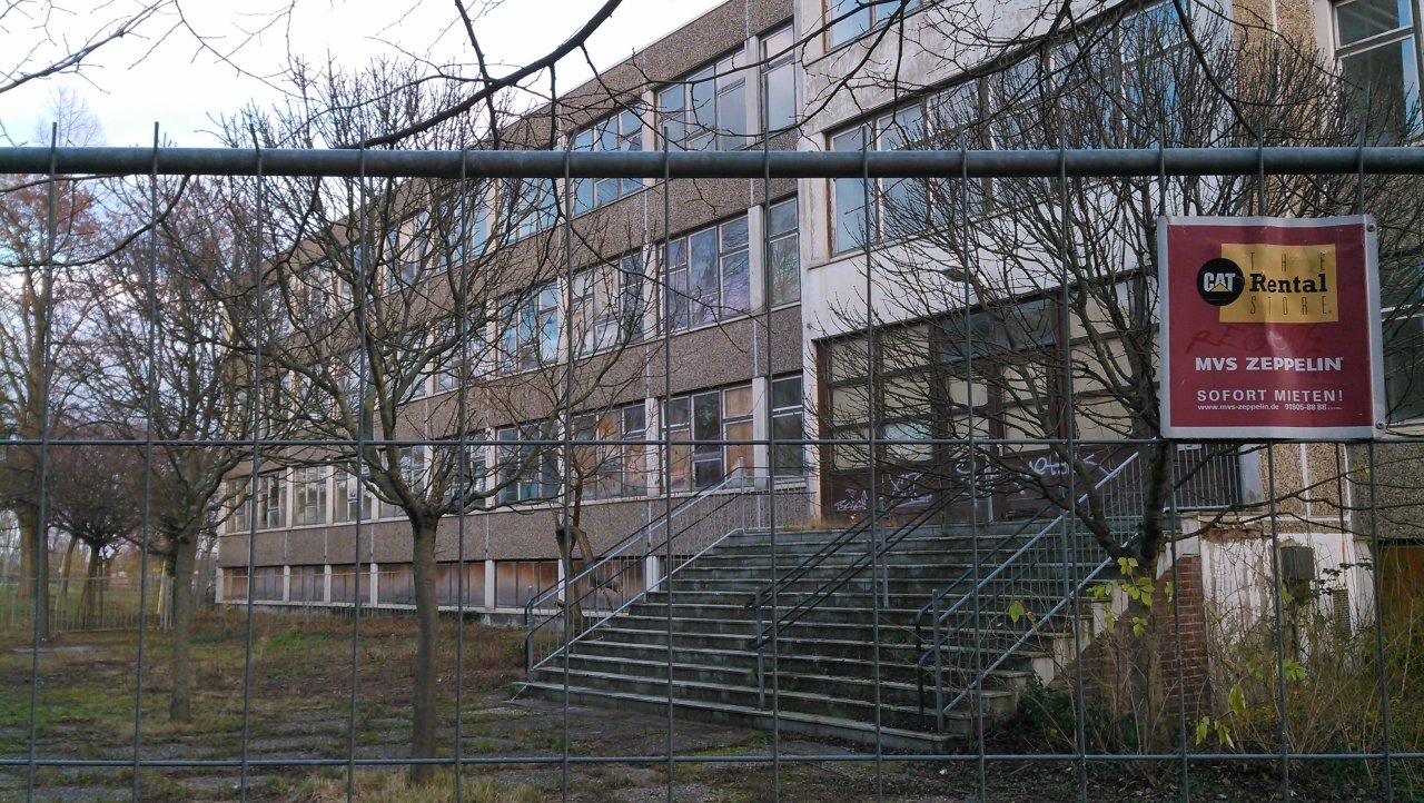 Ehemalige Schulen in der Ginsterstraße sollen Übergangswohnheim werden