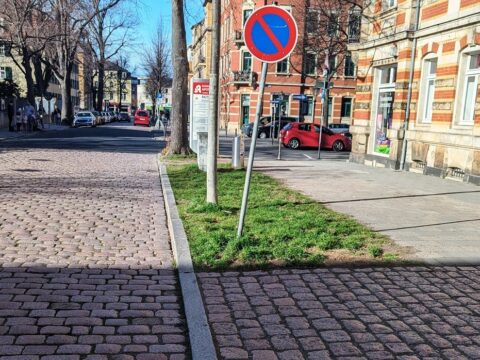 Neue Fahrradbügel auf der Bünaustraße